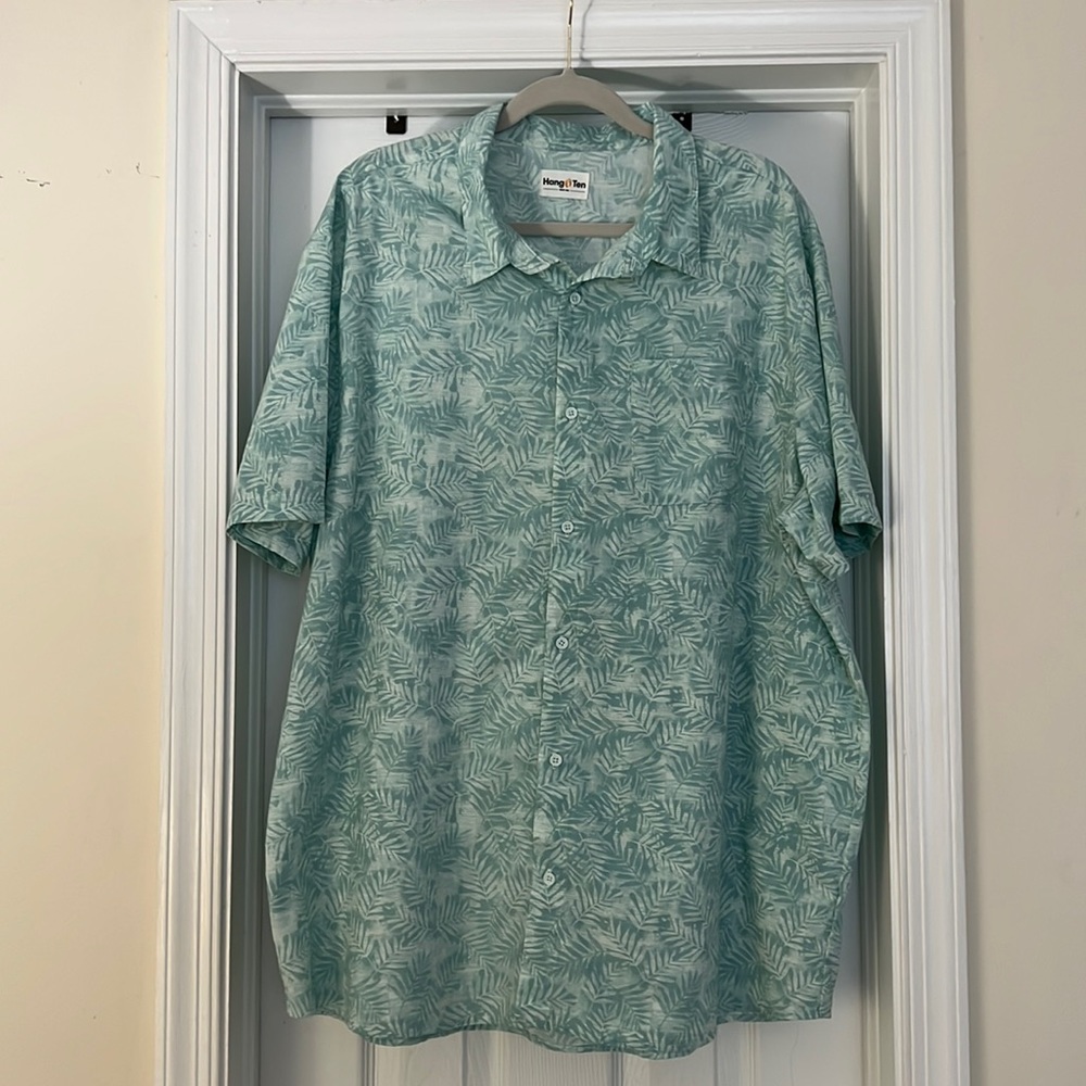 Hang Ten Mens Casual button down shirt